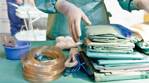 Packs personalizados para procedimientos quirúrgicos de Mölnlycke